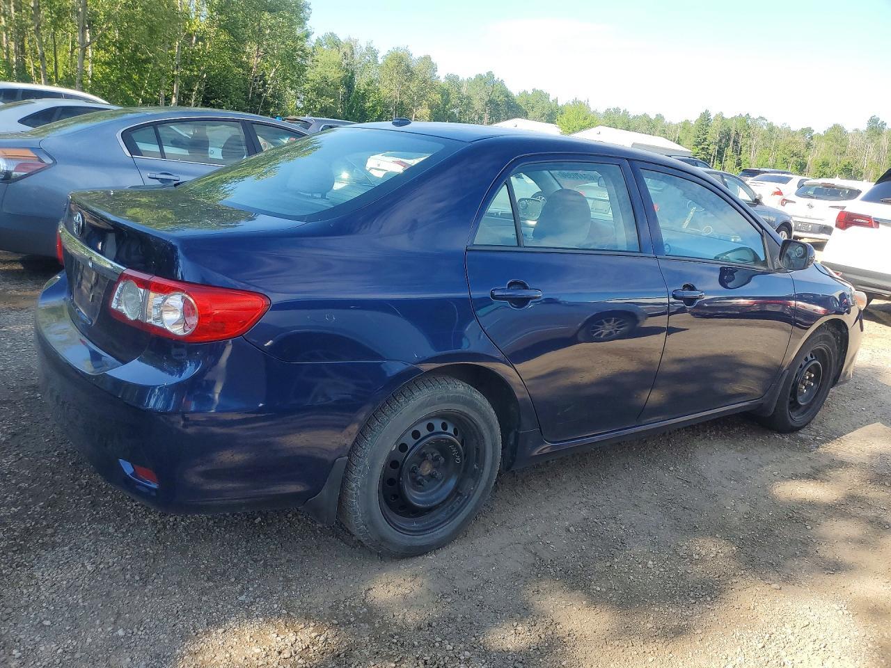 2013 Toyota Corolla L - Фото 3