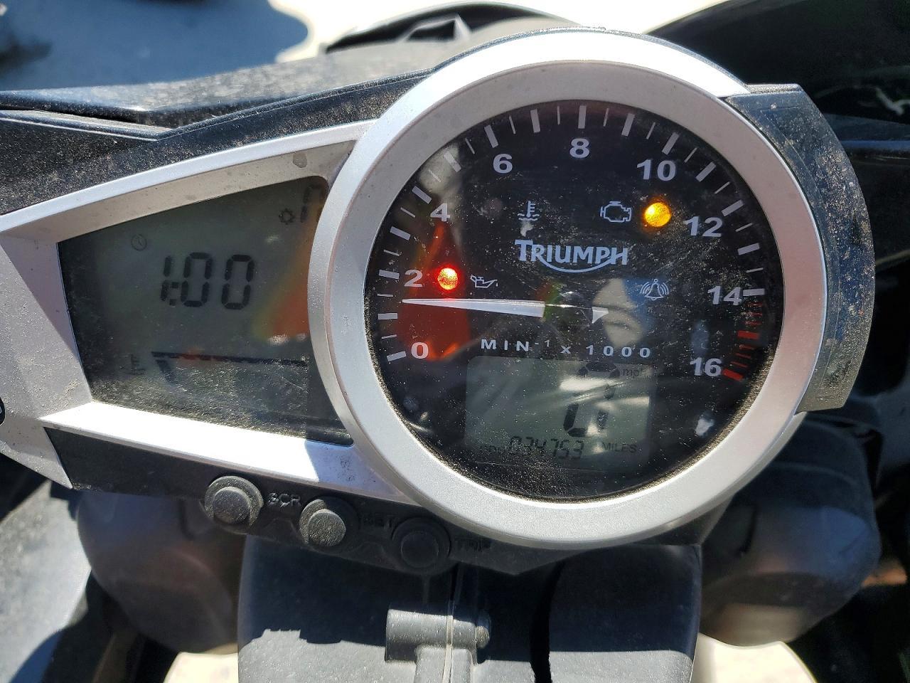 2009 Triumph Motorcycle Daytona 675 - Фото 7
