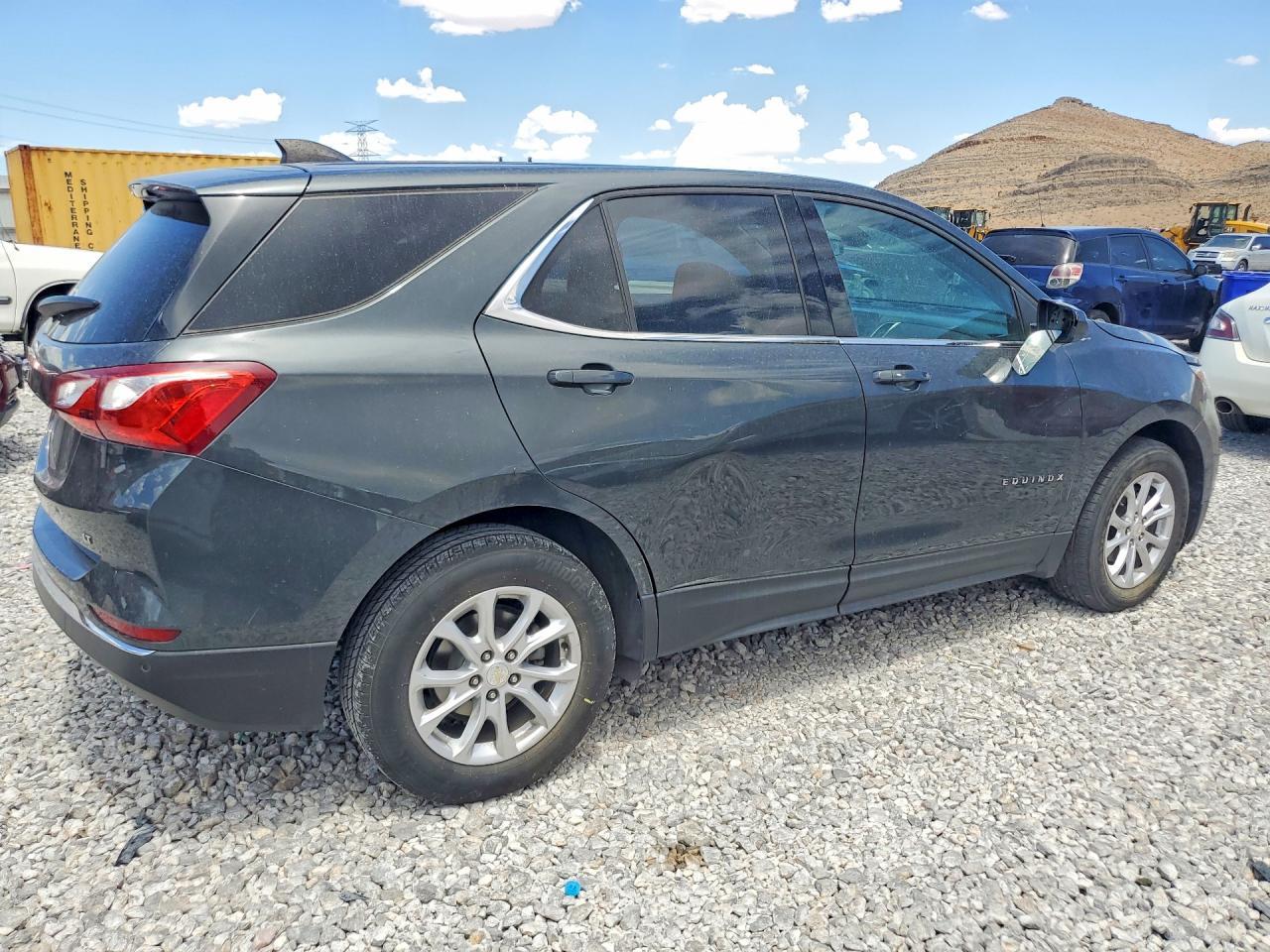 2020 Chevrolet Equinox Lt - Image 3