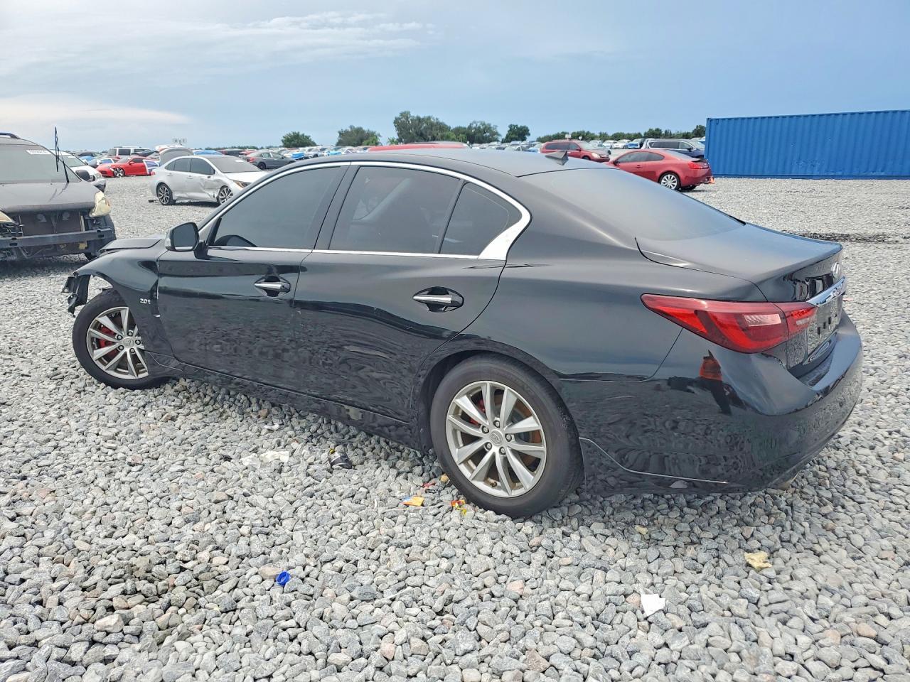 2018 Infiniti Q50 2.0T Luxe - Image 2