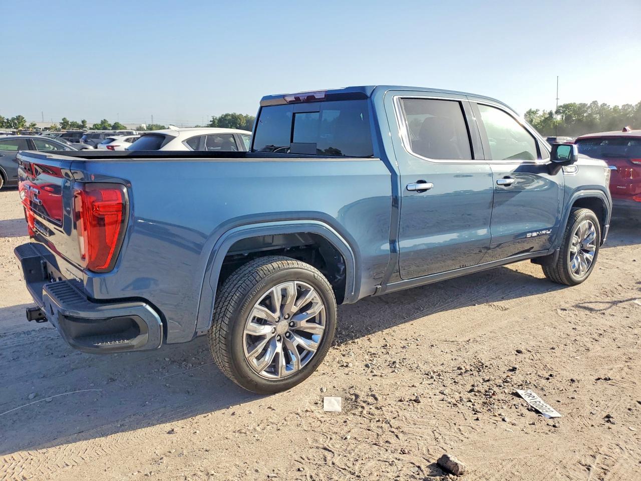 2026 GMC Sierra K1500 Denali - Фото 3
