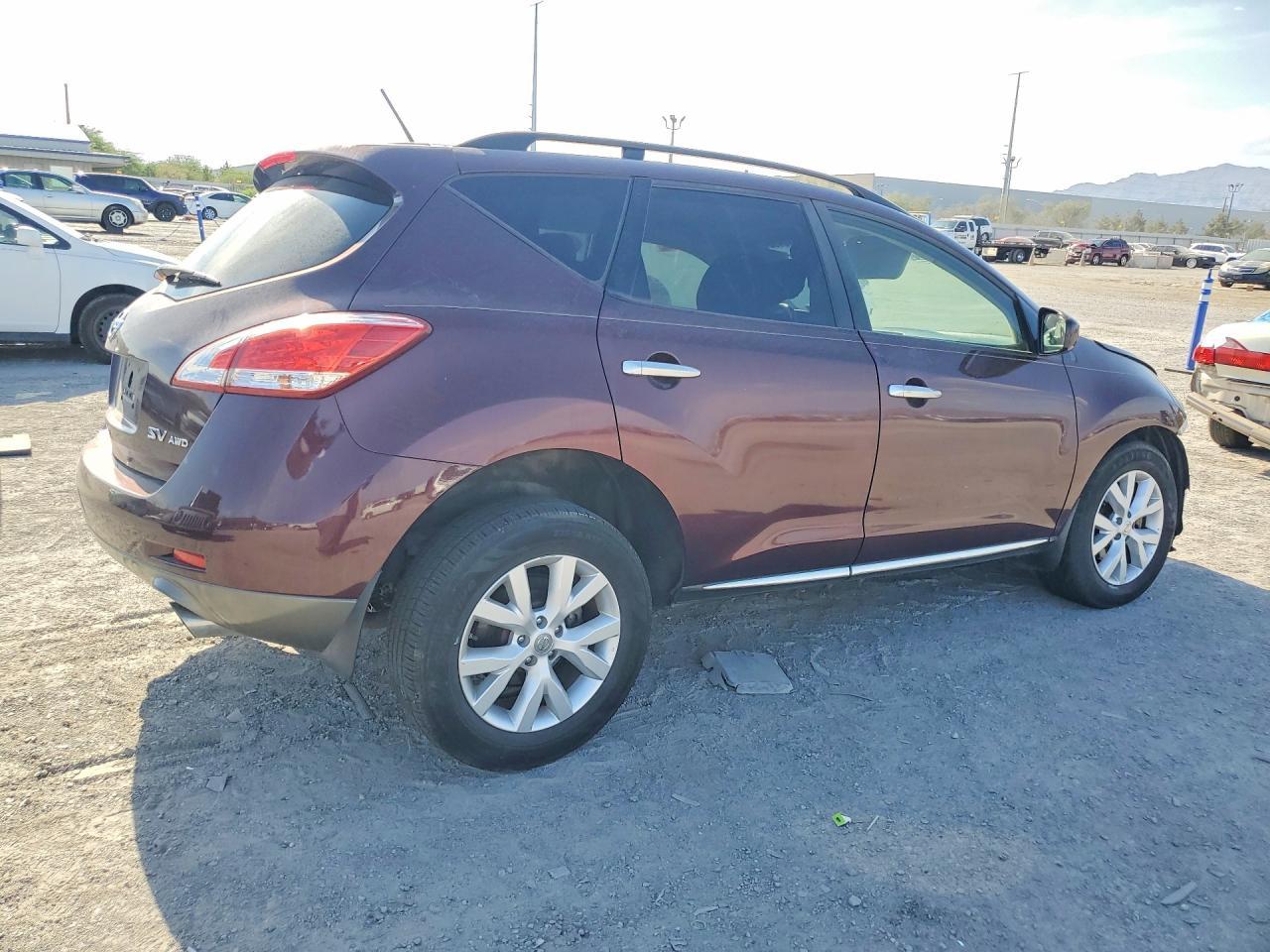 2013 Nissan Murano S - Image 3