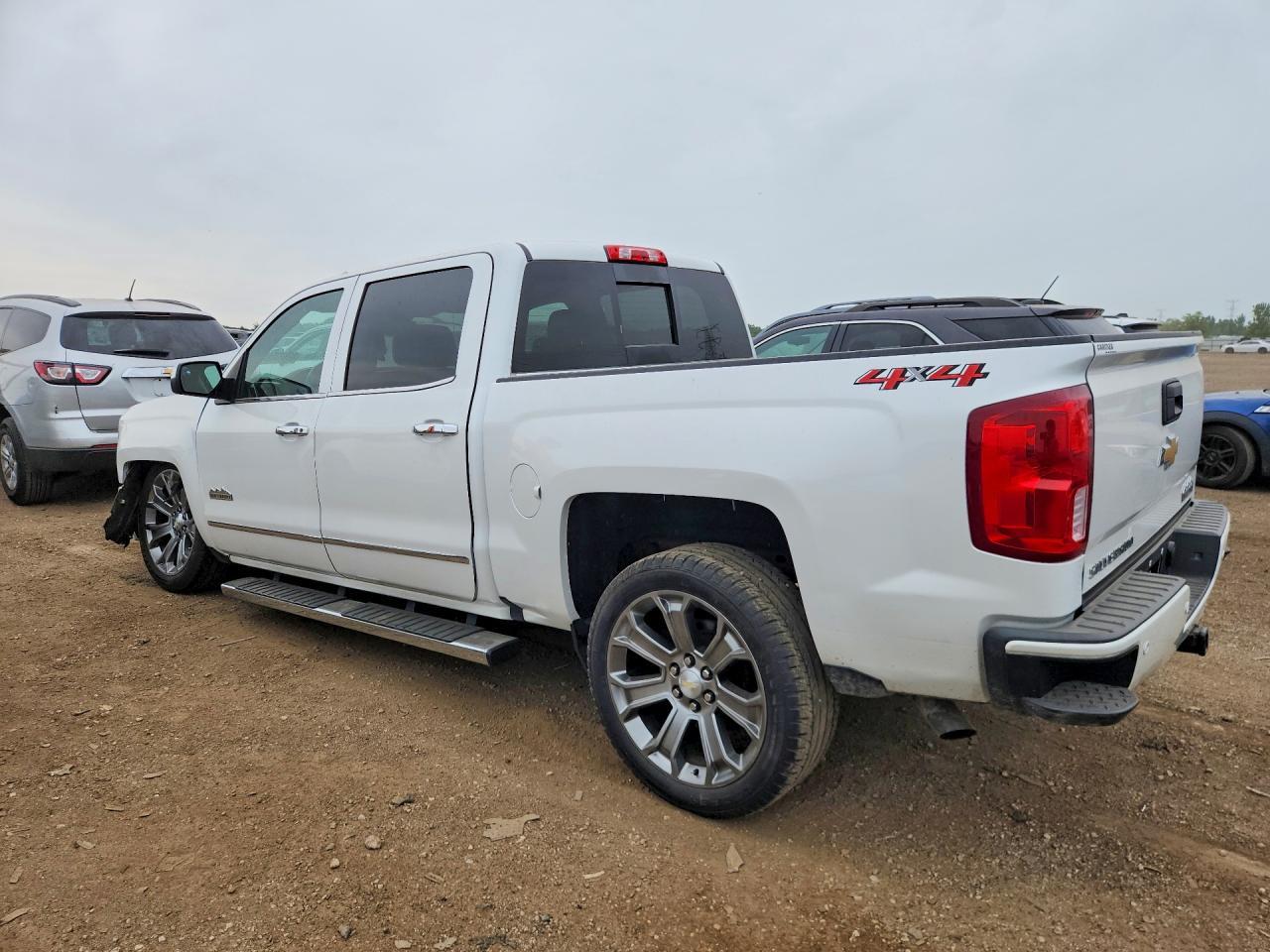 2018 Chevrolet Silverado K1500 High Country - Фото 2