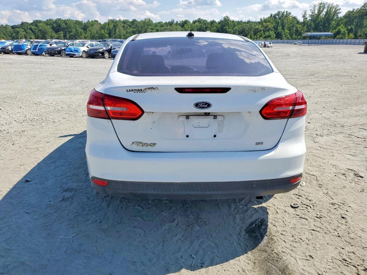 2017 Ford Focus Se - Фото 6