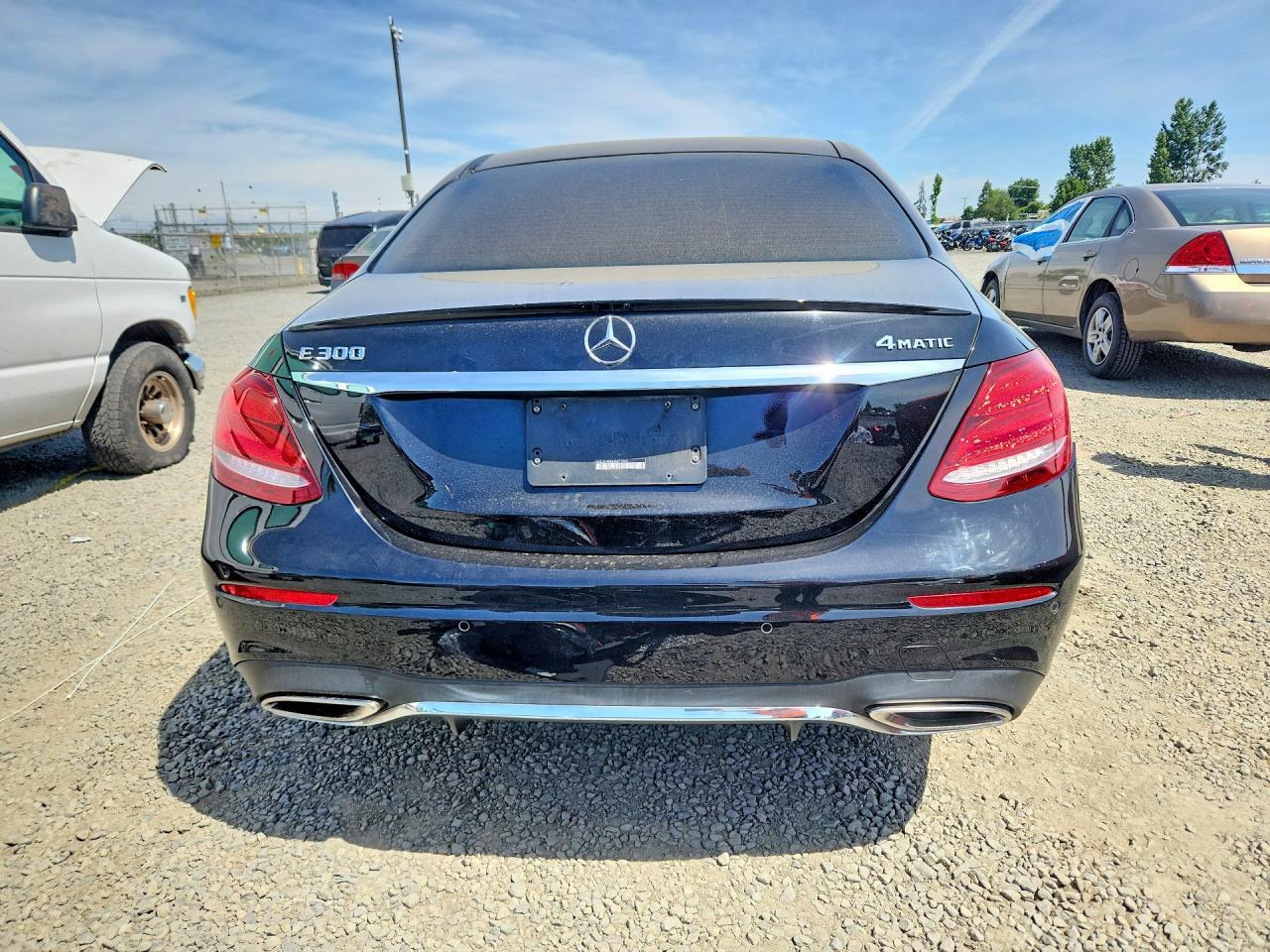 2018 Mercedes-Benz E 300 4Matic - Image 6