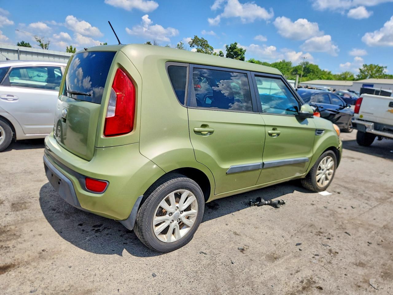 2013 Kia Soul + - Фото 3