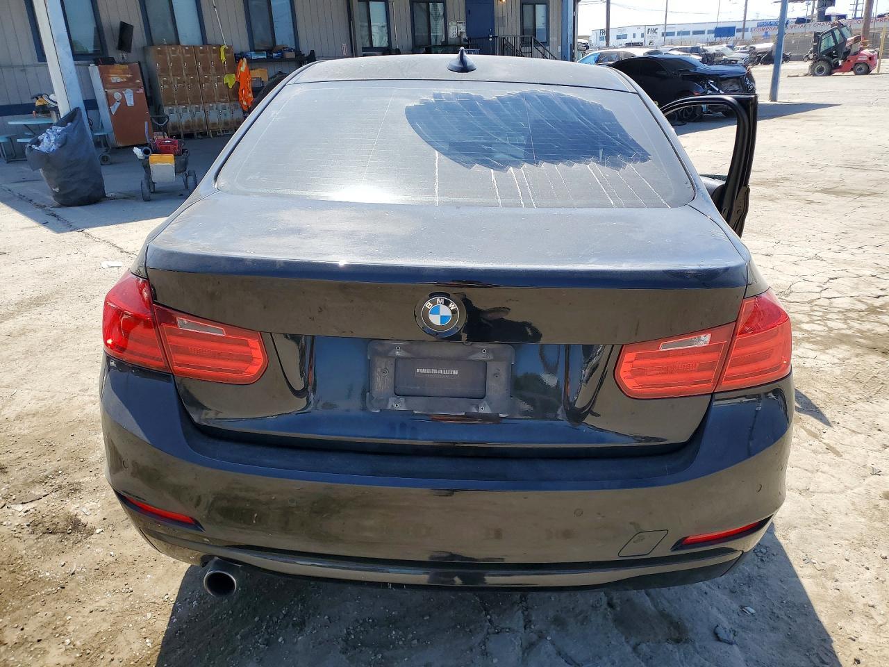2015 BMW 320 I - Фото 6