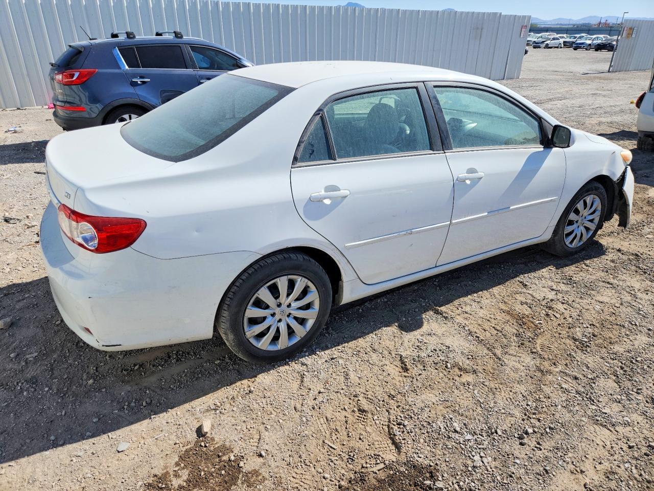 2012 Toyota Corolla Le - Image 3