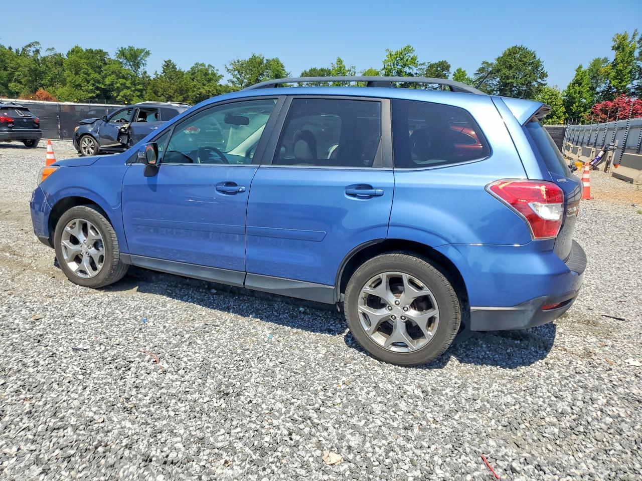 2015 Subaru Forester Limited+Moonroof - Image 2