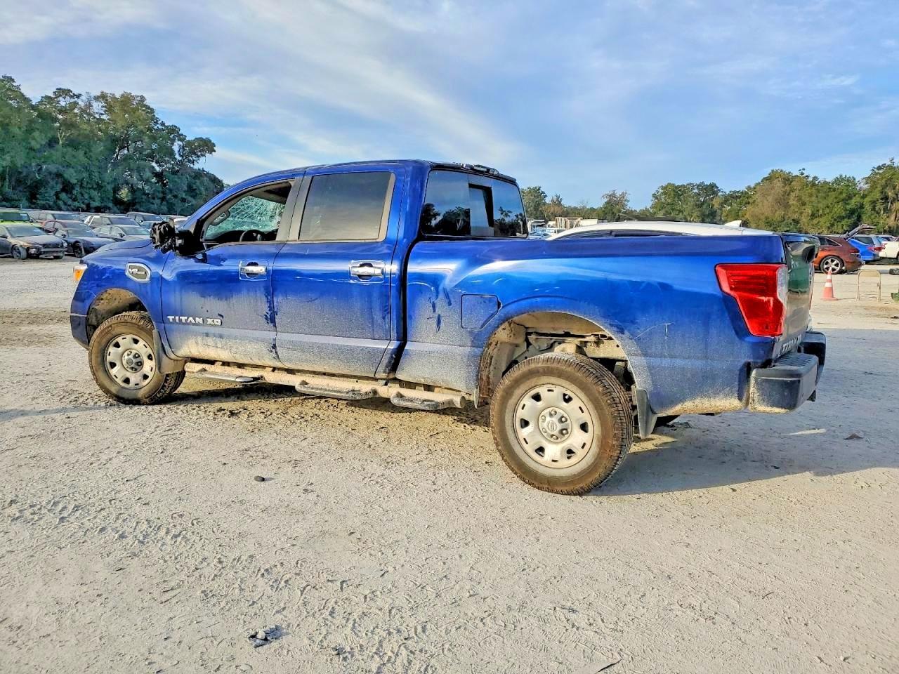 2021 Nissan Titan Xd Sv - Фото 2
