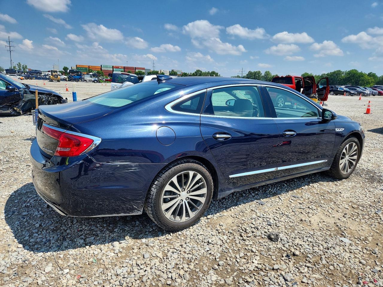 2017 Buick Lacrosse Preferred - Фото 3