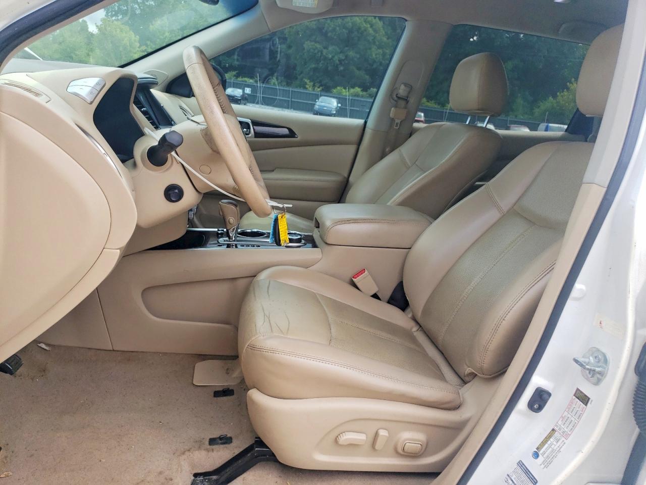 2014 Nissan Pathfinder S - Image 7