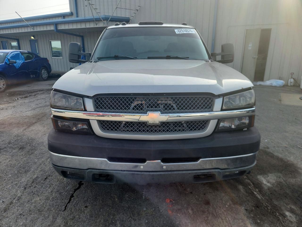 2004 Chevrolet Silverado K2500 Heavy Duty - Фото 5