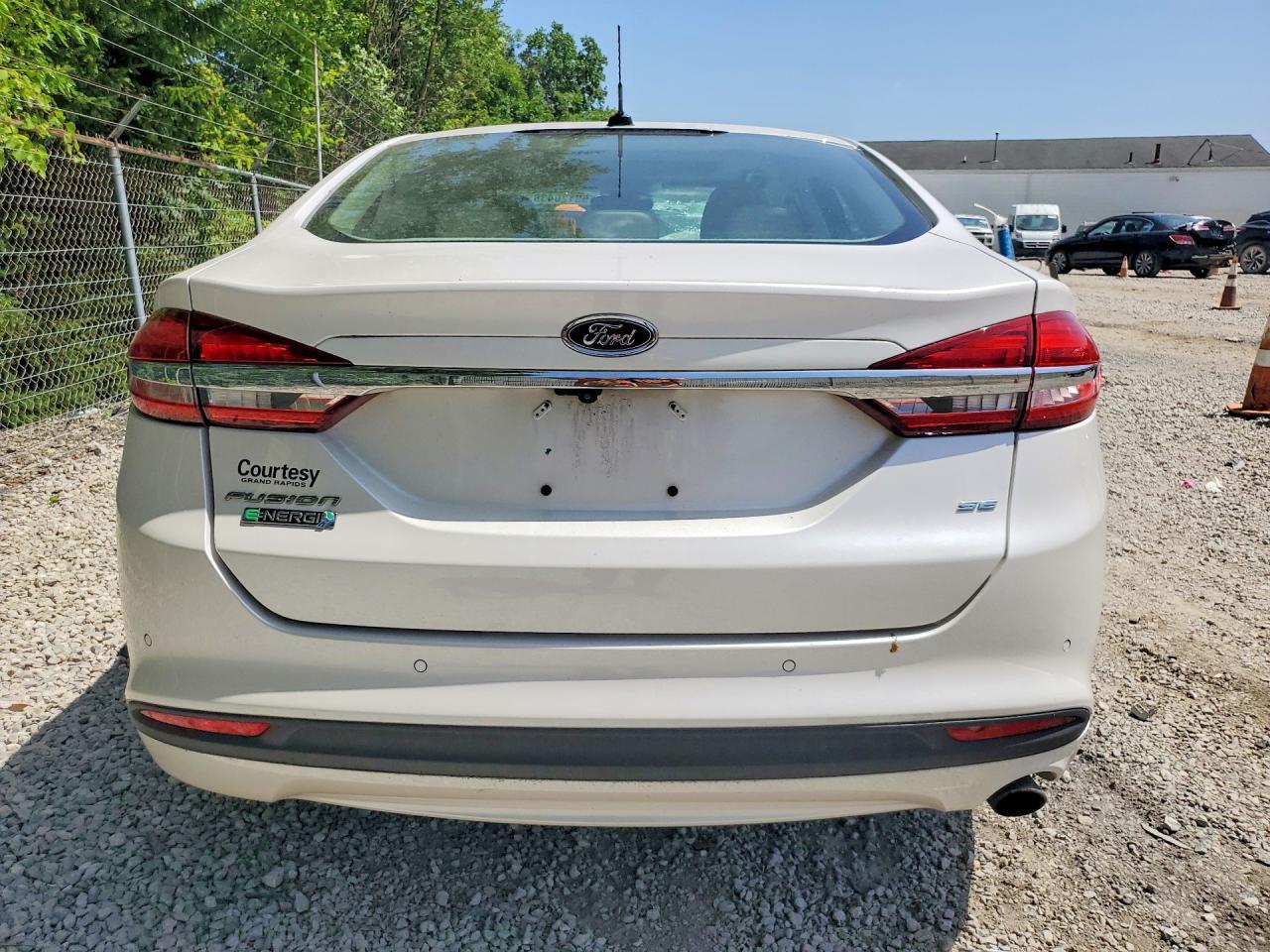 2017 Ford Fusion Se Phev - Фото 6