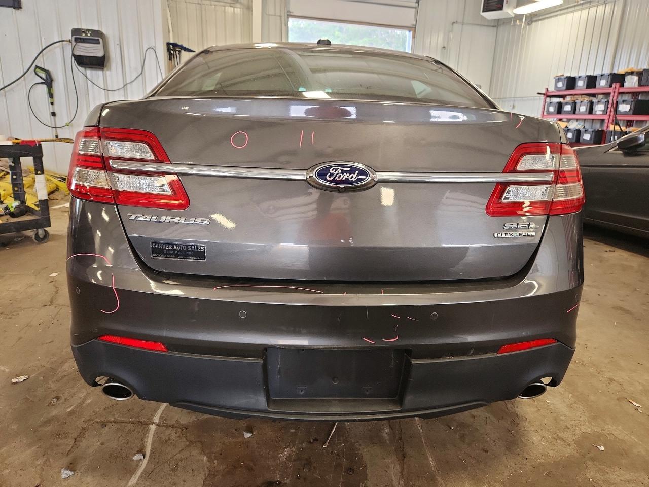2015 Ford Taurus Sel - Фото 6