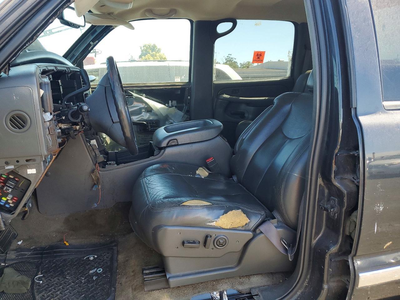 2004 GMC Sierra K2500 Heavy Duty - Фото 7