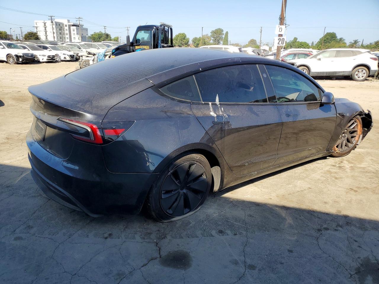 2025 Tesla Model 3 - Image 3