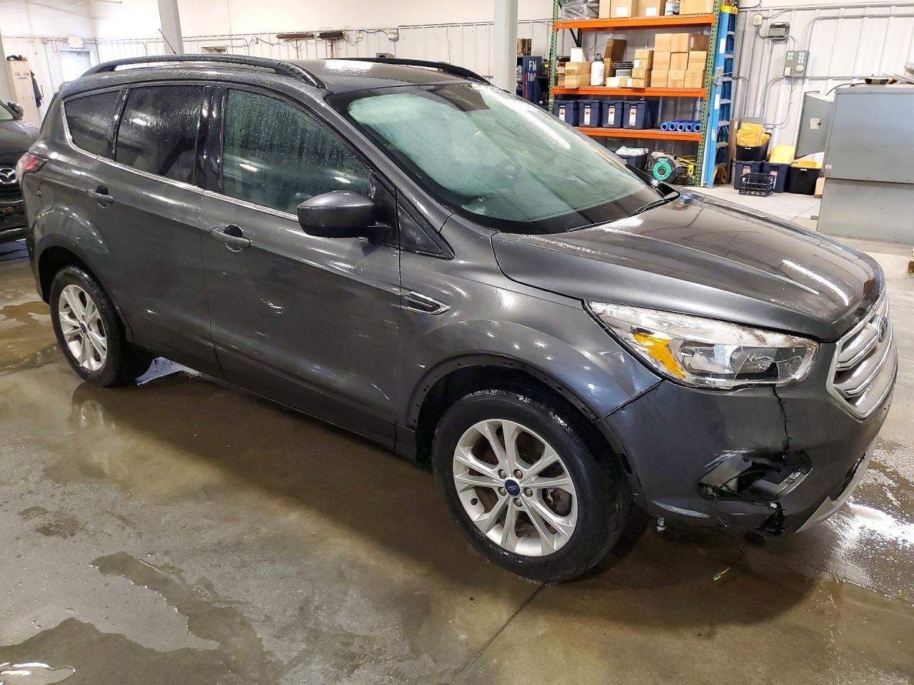 2017 Ford Escape - Фото 4