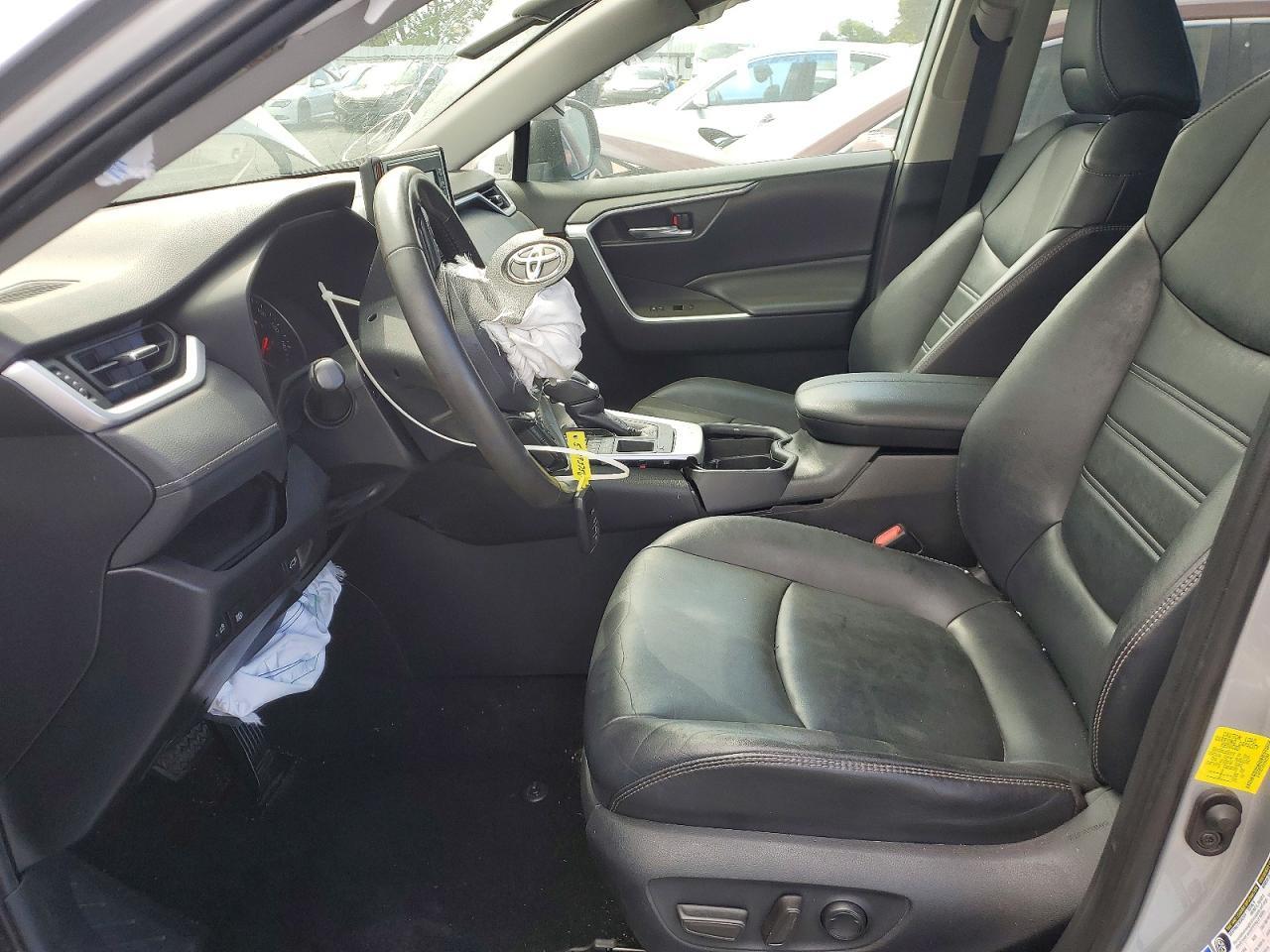 2019 Toyota Rav4 Xle Premium - Image 7