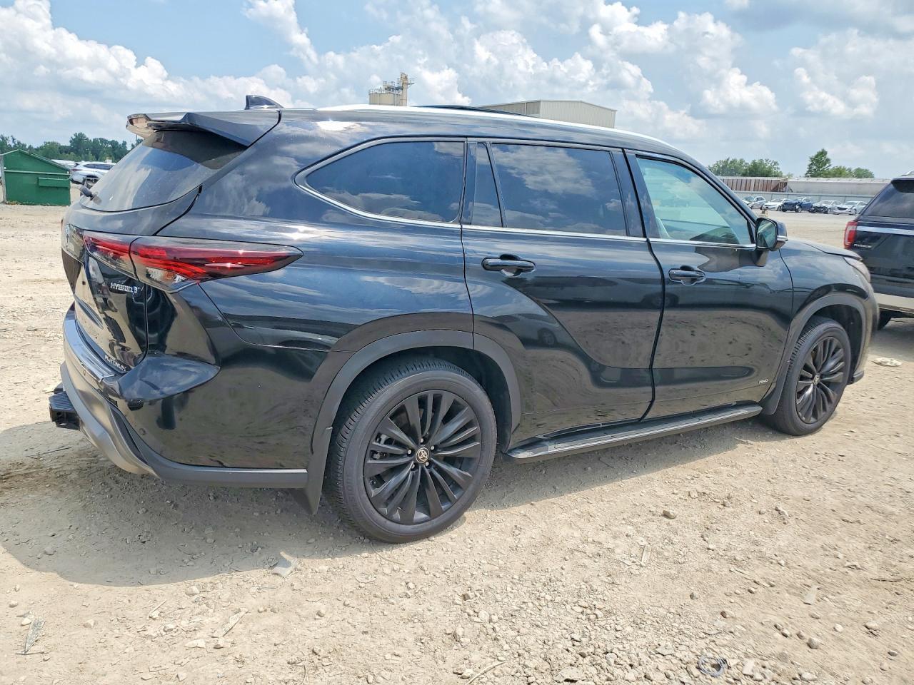 2024 Toyota Highlander Hybrid Platinum - Фото 3