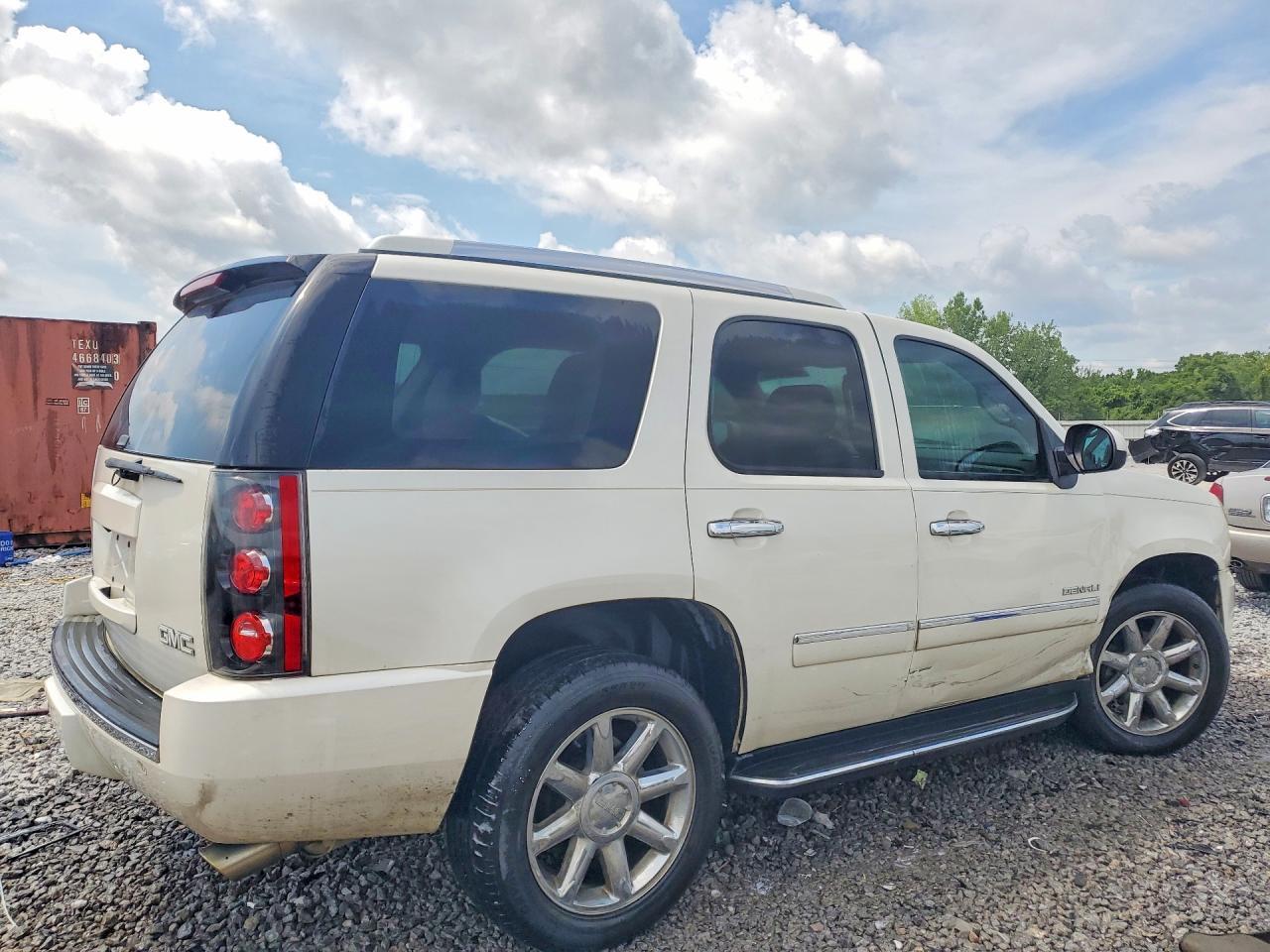 2012 GMC Yukon Denali - Фото 3