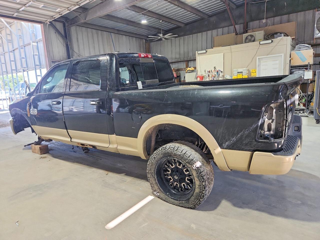 2011 Dodge Ram 2500 - Image 2