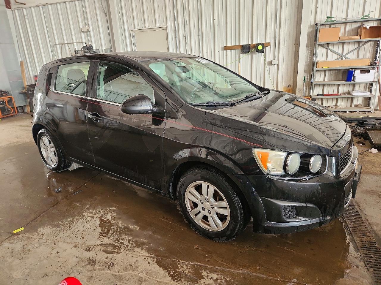 2015 Chevrolet Sonic Lt - Image 4