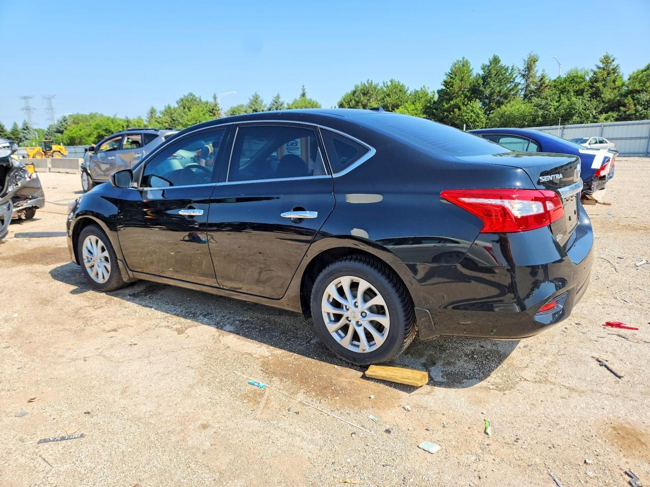 2018 Nissan Sentra Sv - Фото 2