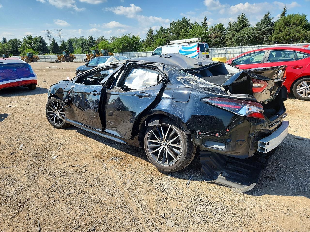 2021 Toyota Camry Se - Image 2