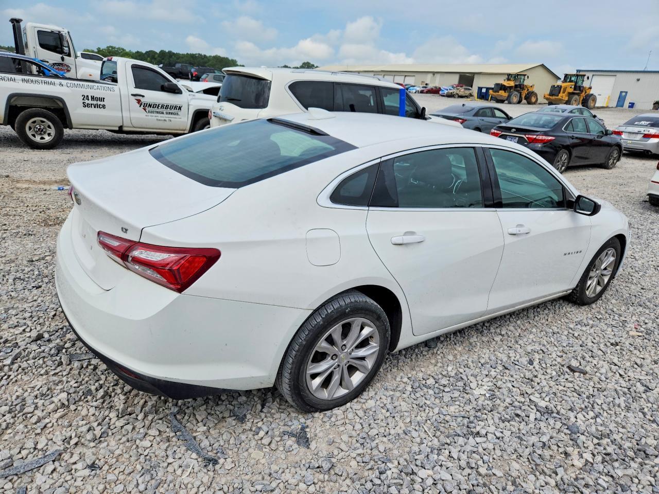 2020 Chevrolet Malibu Lt - Image 3