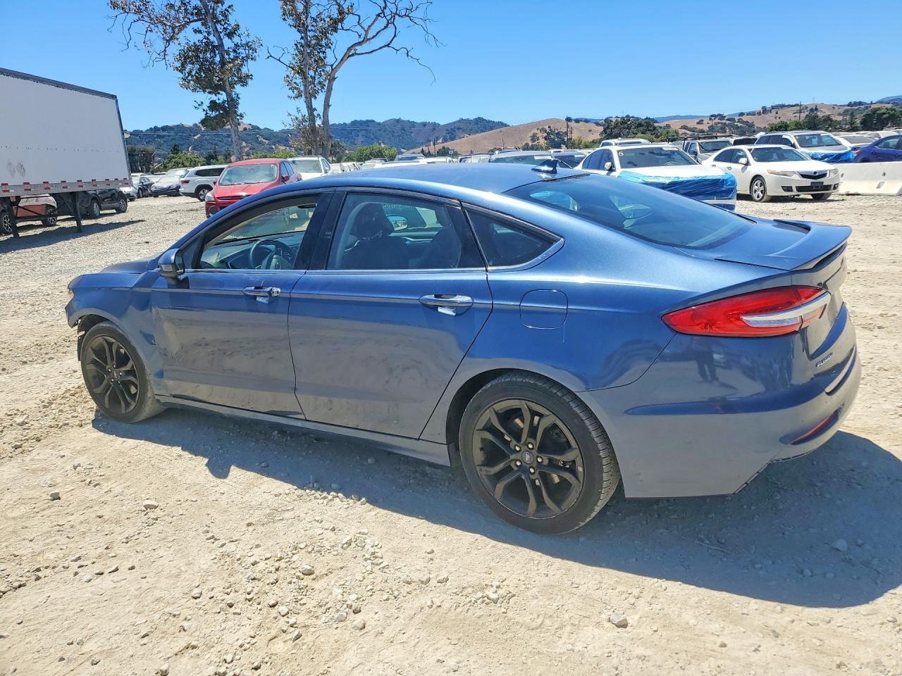2019 Ford Fusion Se - Фото 2