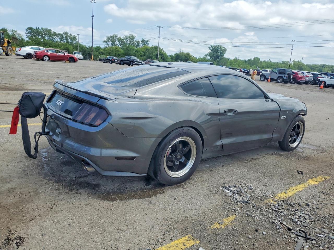 2016 Ford Mustang Gt - Фото 3
