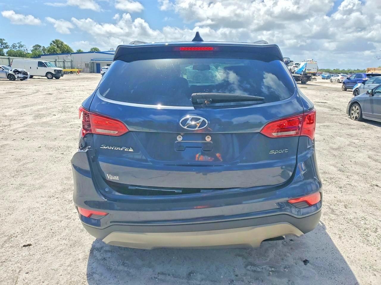 2017 Hyundai Santa Fe Sport 2.4L - Фото 6