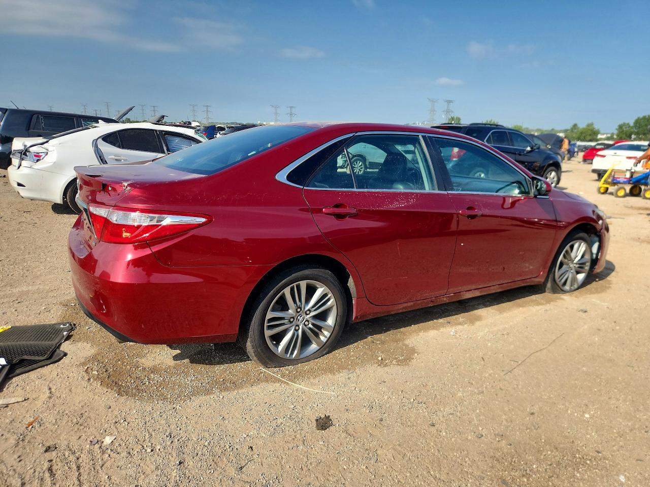 2015 Toyota Camry Se - Фото 3