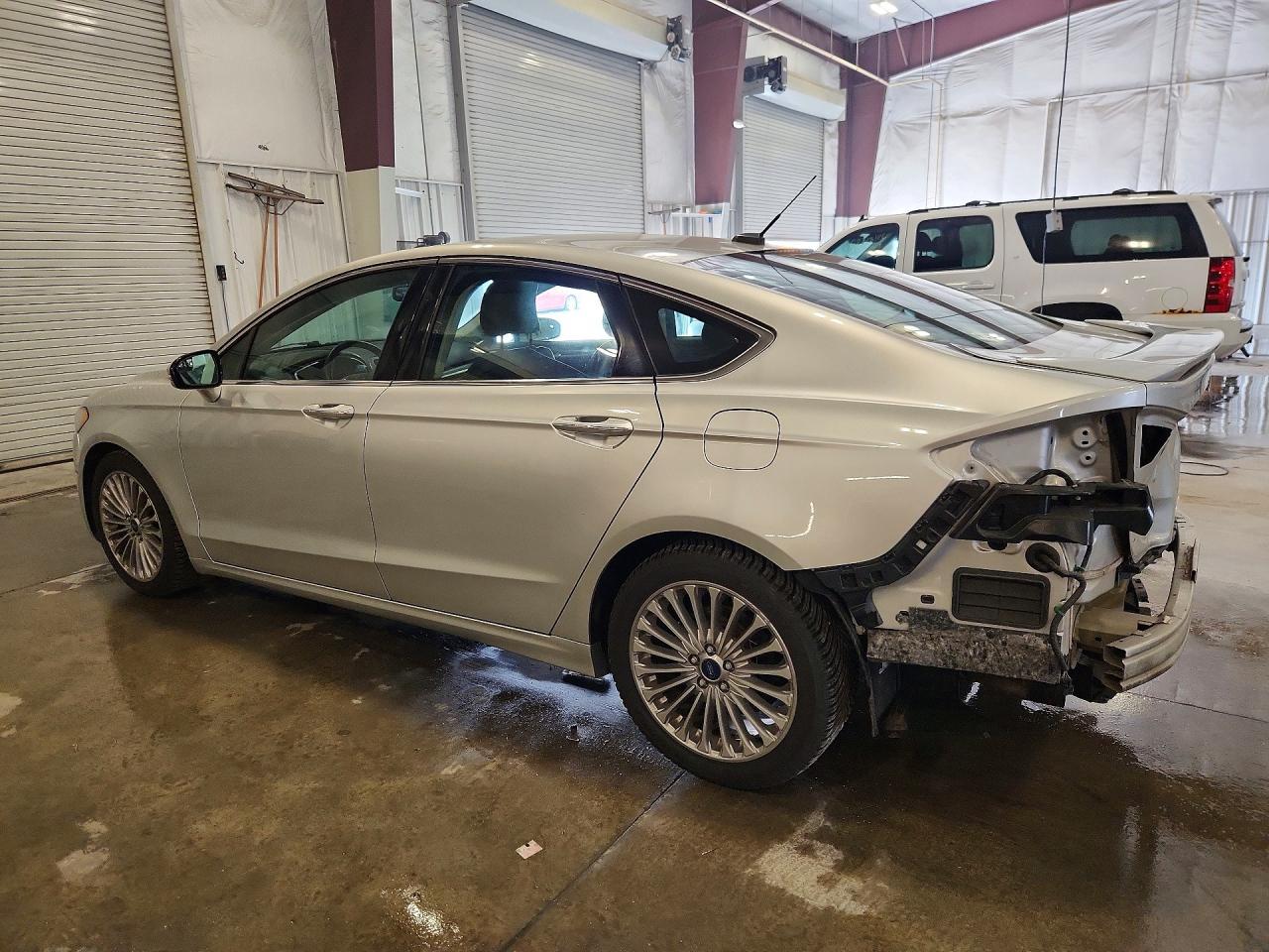 2016 Ford Fusion Titanium - Image 2