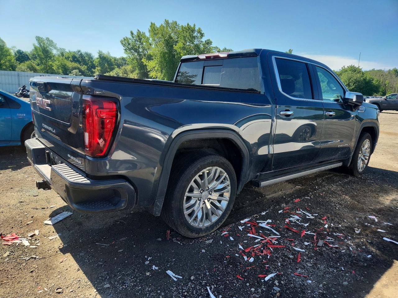 2019 GMC Sierra K1500 Denali - Image 3