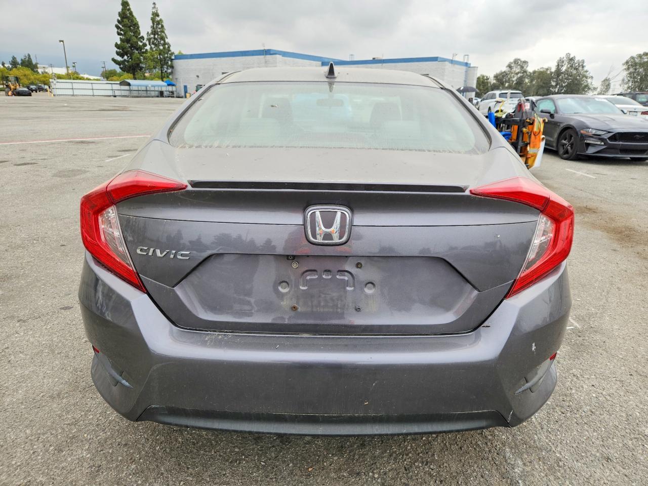 2018 Honda Civic - Фото 6