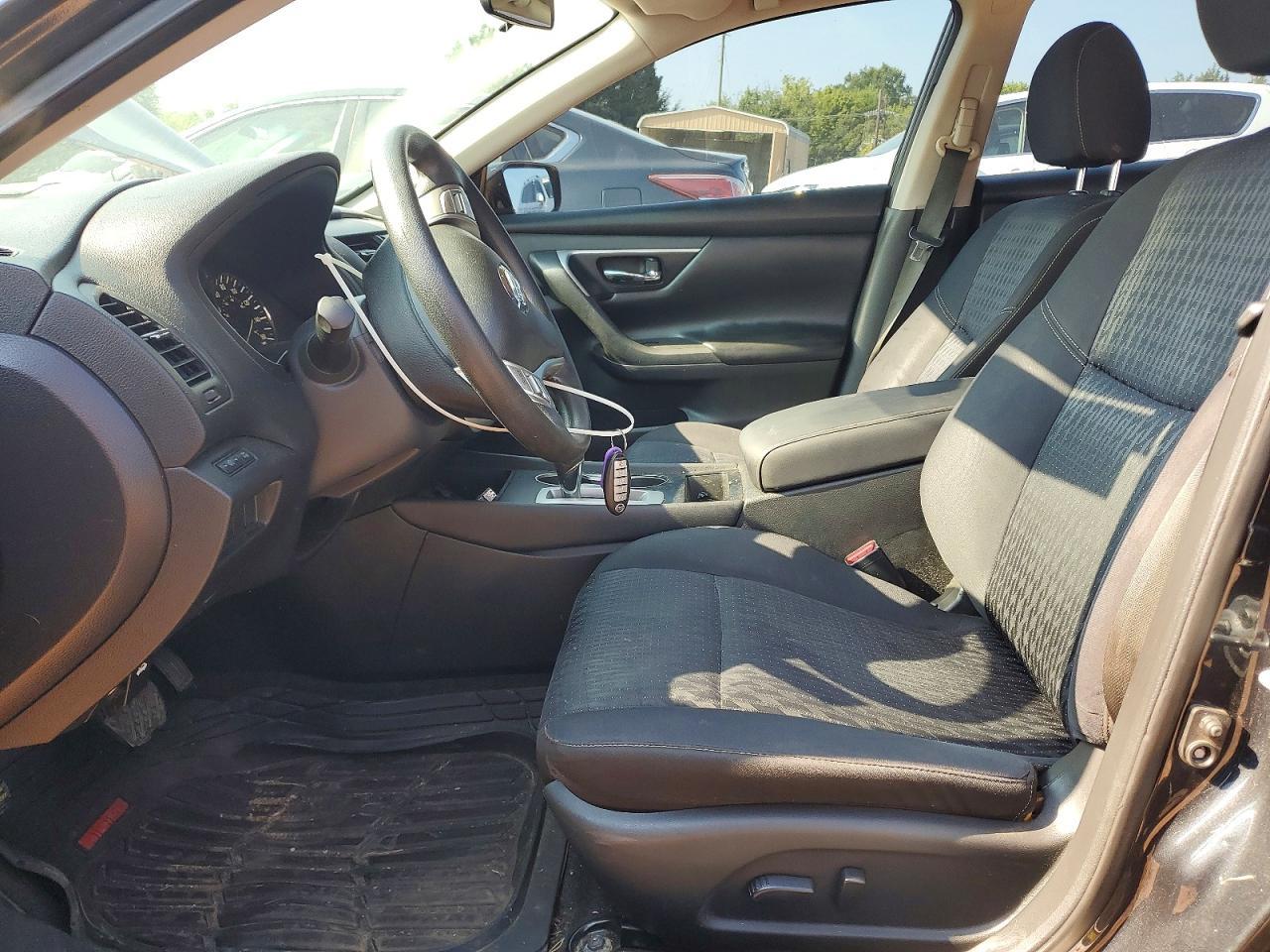 2016 Nissan Altima 2.5 S - Фото 7