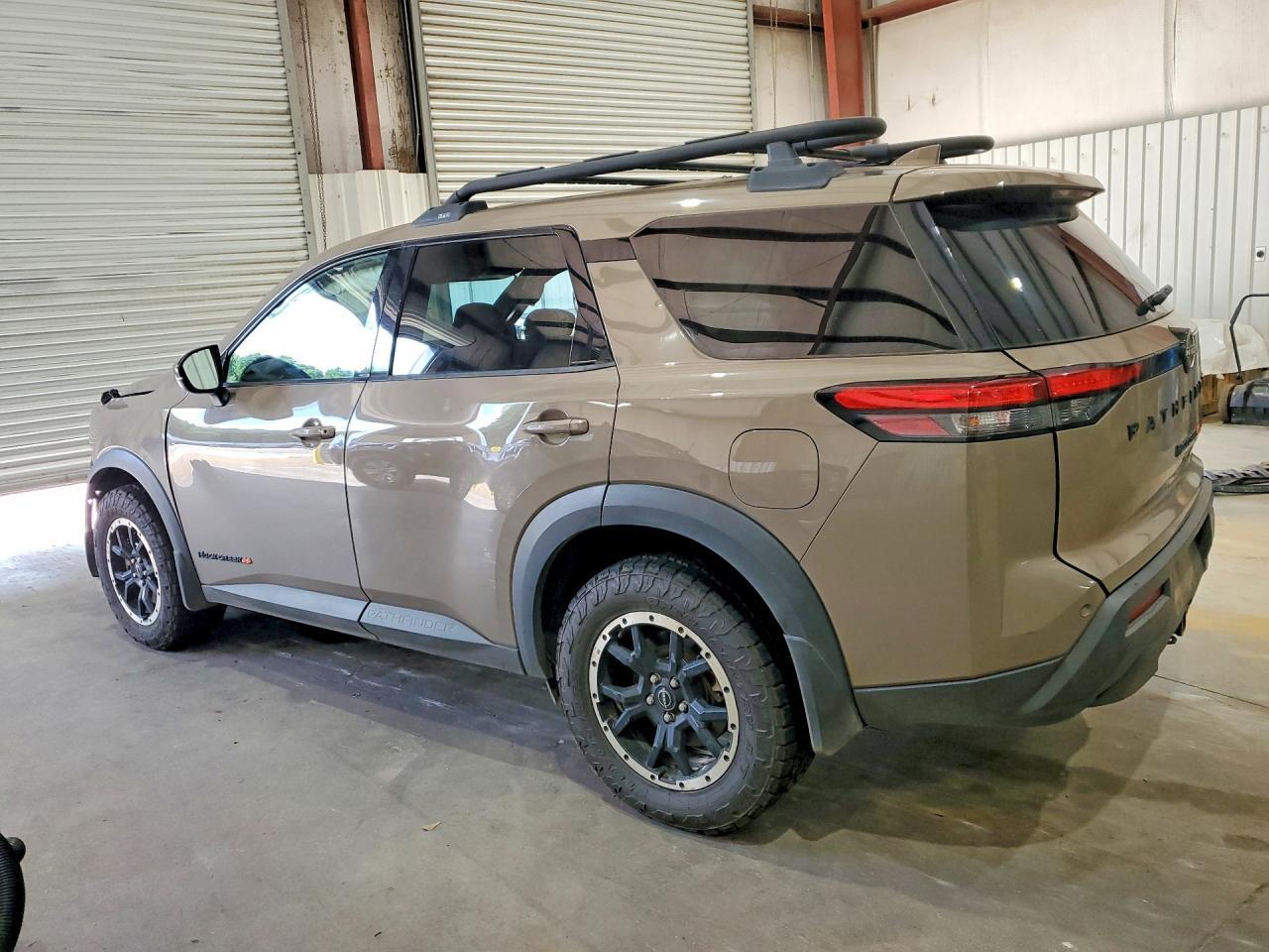 2023 Nissan Pathfinder Sv - Фото 2