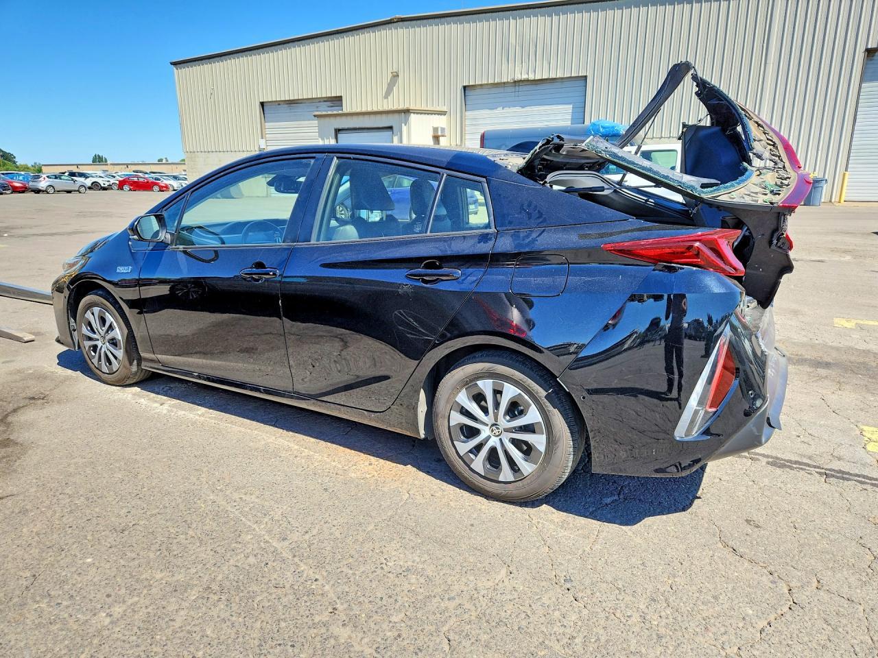 2022 Toyota Prius Prime Limited - Фото 2