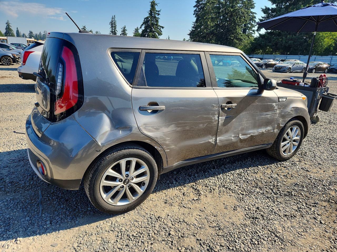 2019 Kia Soul + - Image 3
