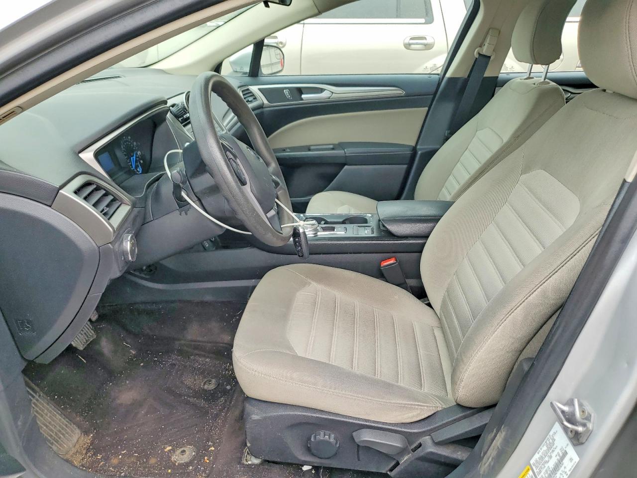 2017 Ford Fusion S - Фото 7