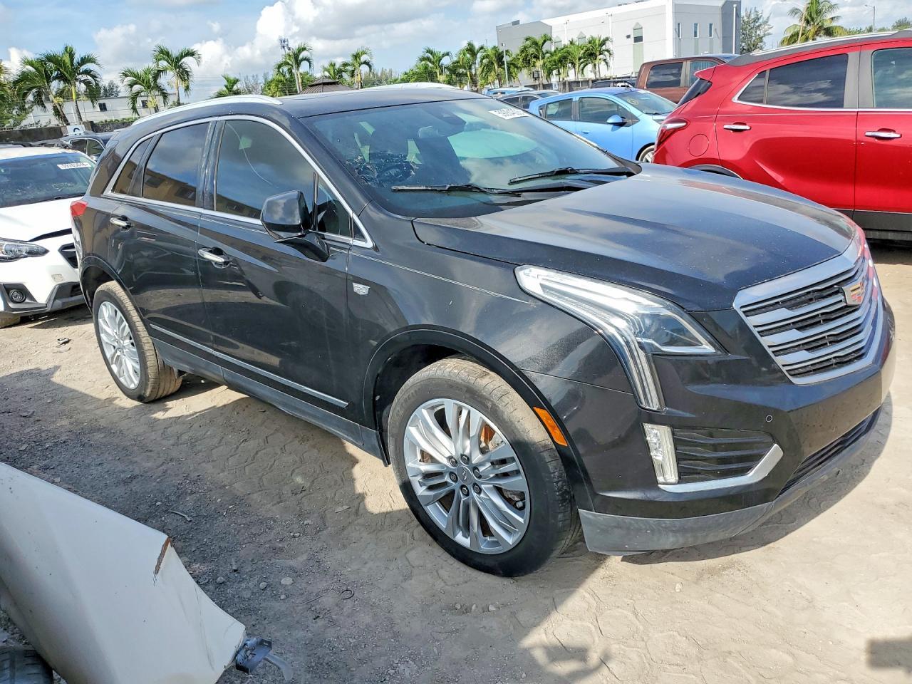 2017 Cadillac Xt5 Premium Luxury - Image 4