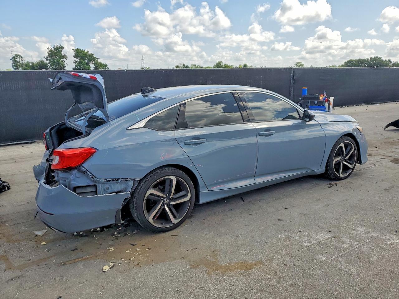 2022 Honda Accord Sport - Фото 3