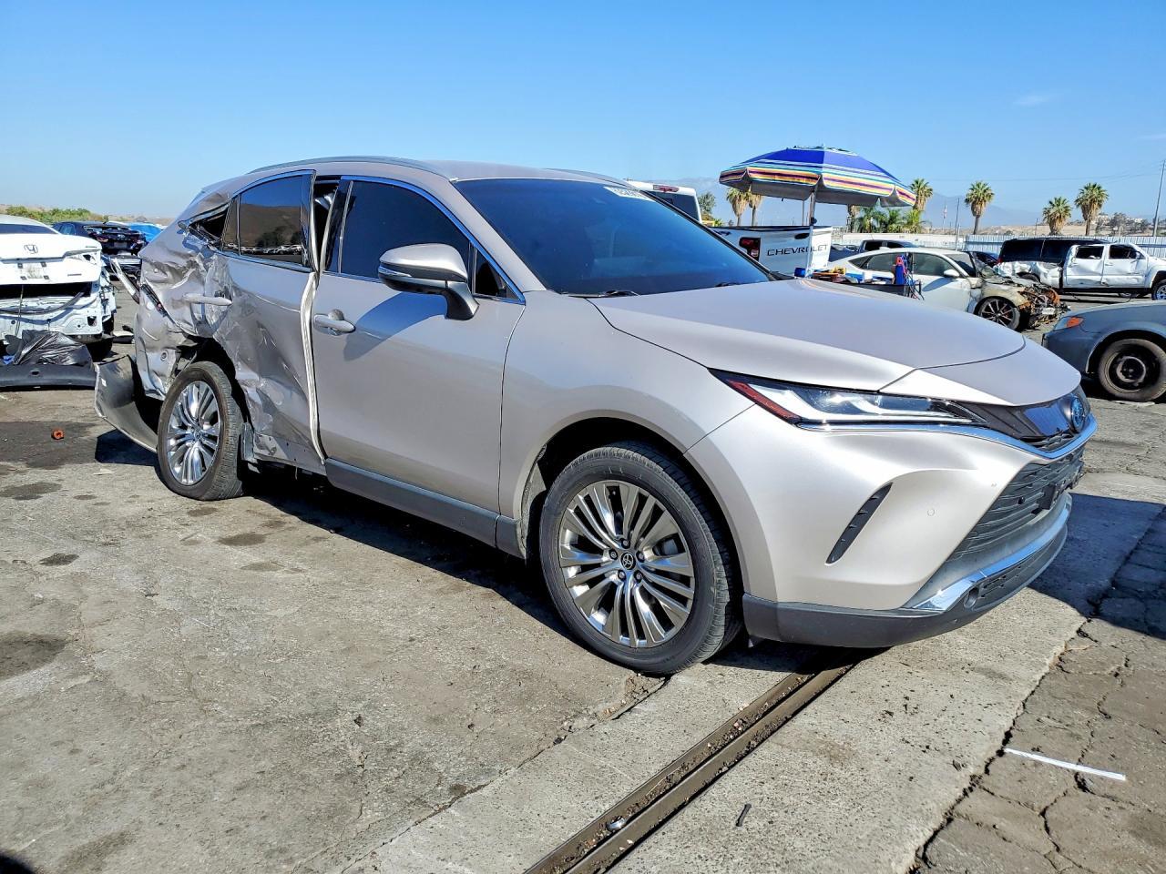 2021 Toyota Venza Limited - Фото 4