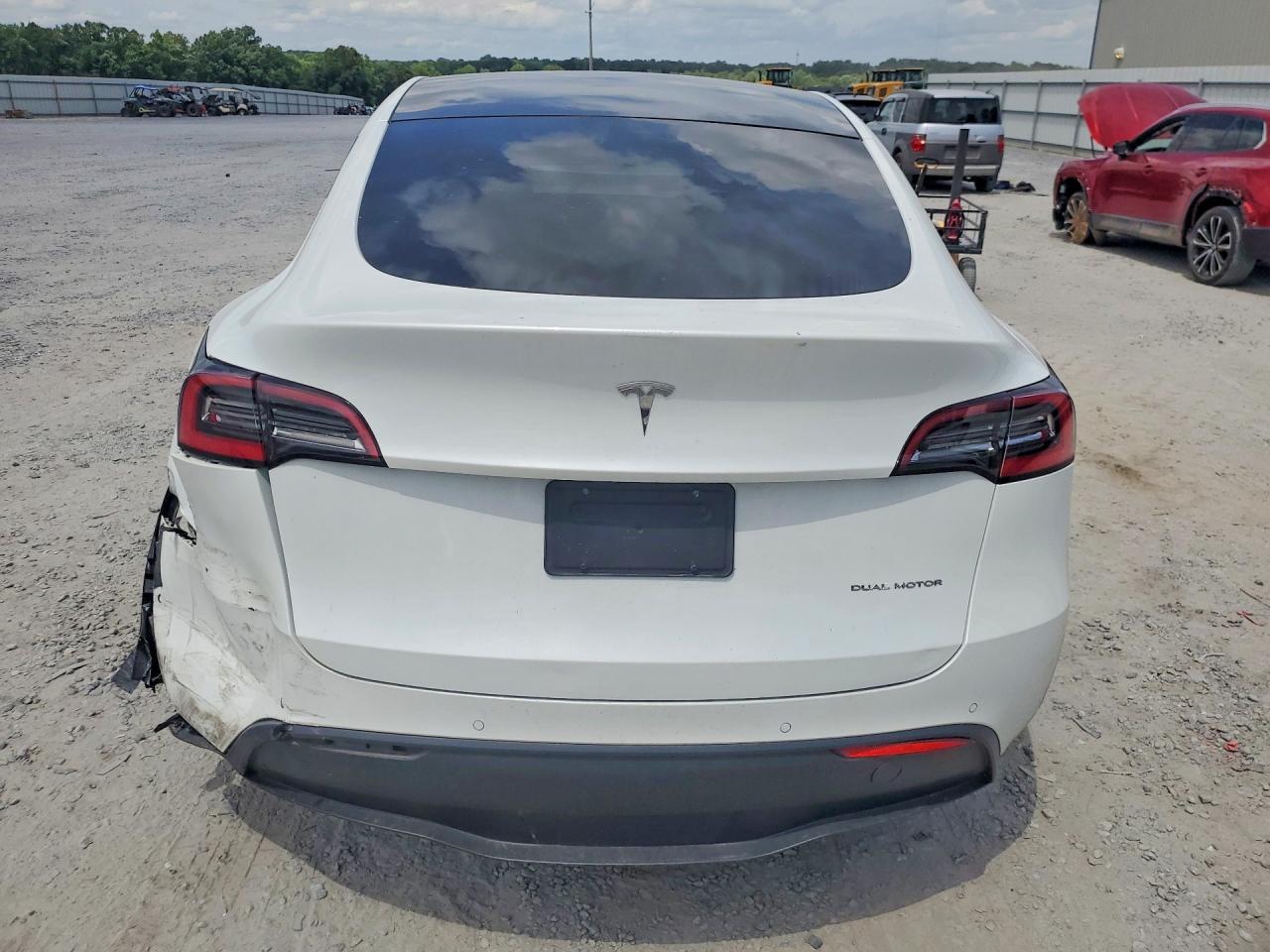 2021 Tesla Model Y - Image 6