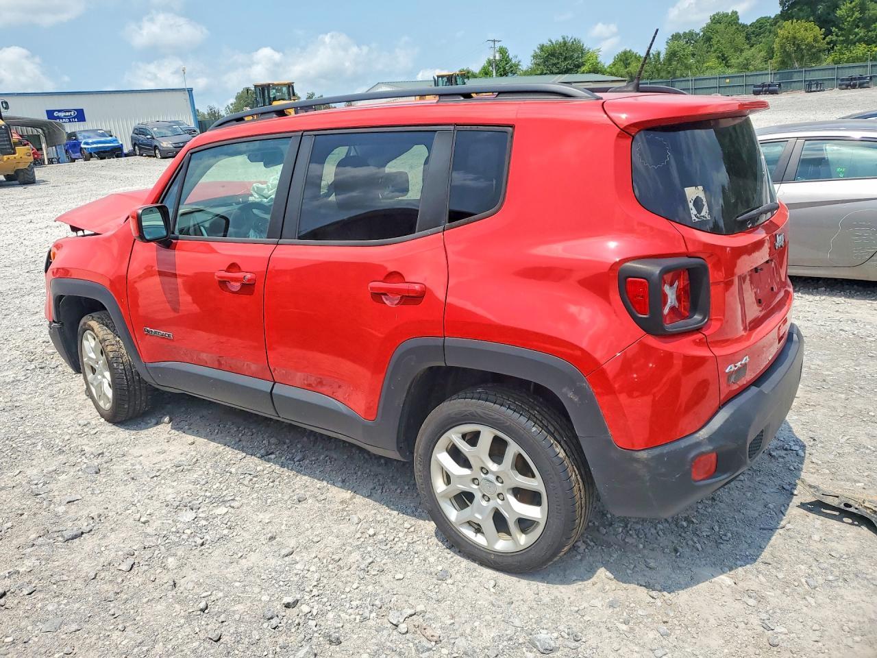 2018 Jeep Renegade Latitude - Фото 2
