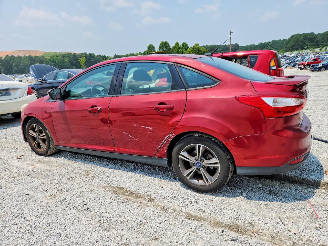 2014 Ford Focus Se - Image 2