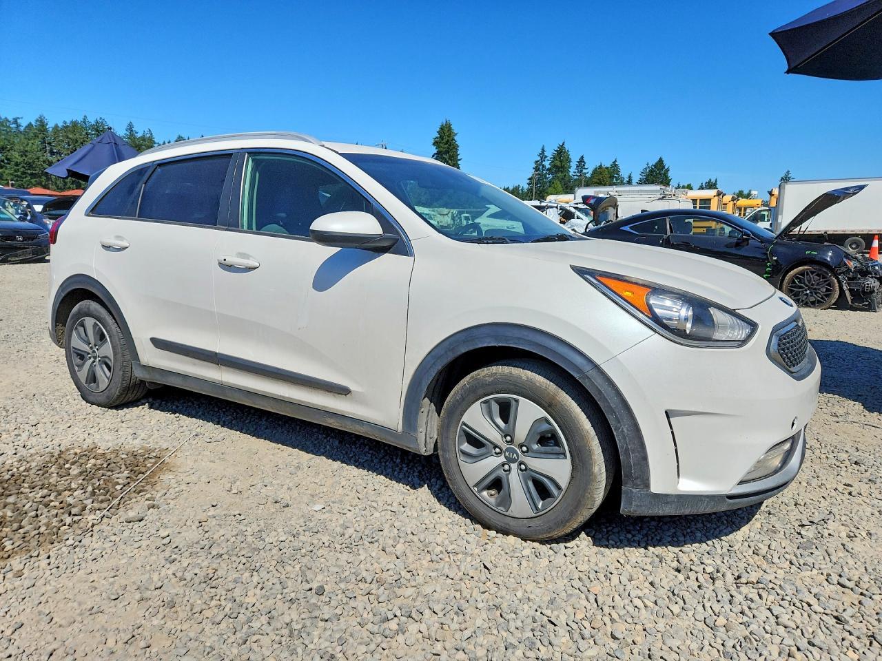2018 Kia Niro Lx - Image 4