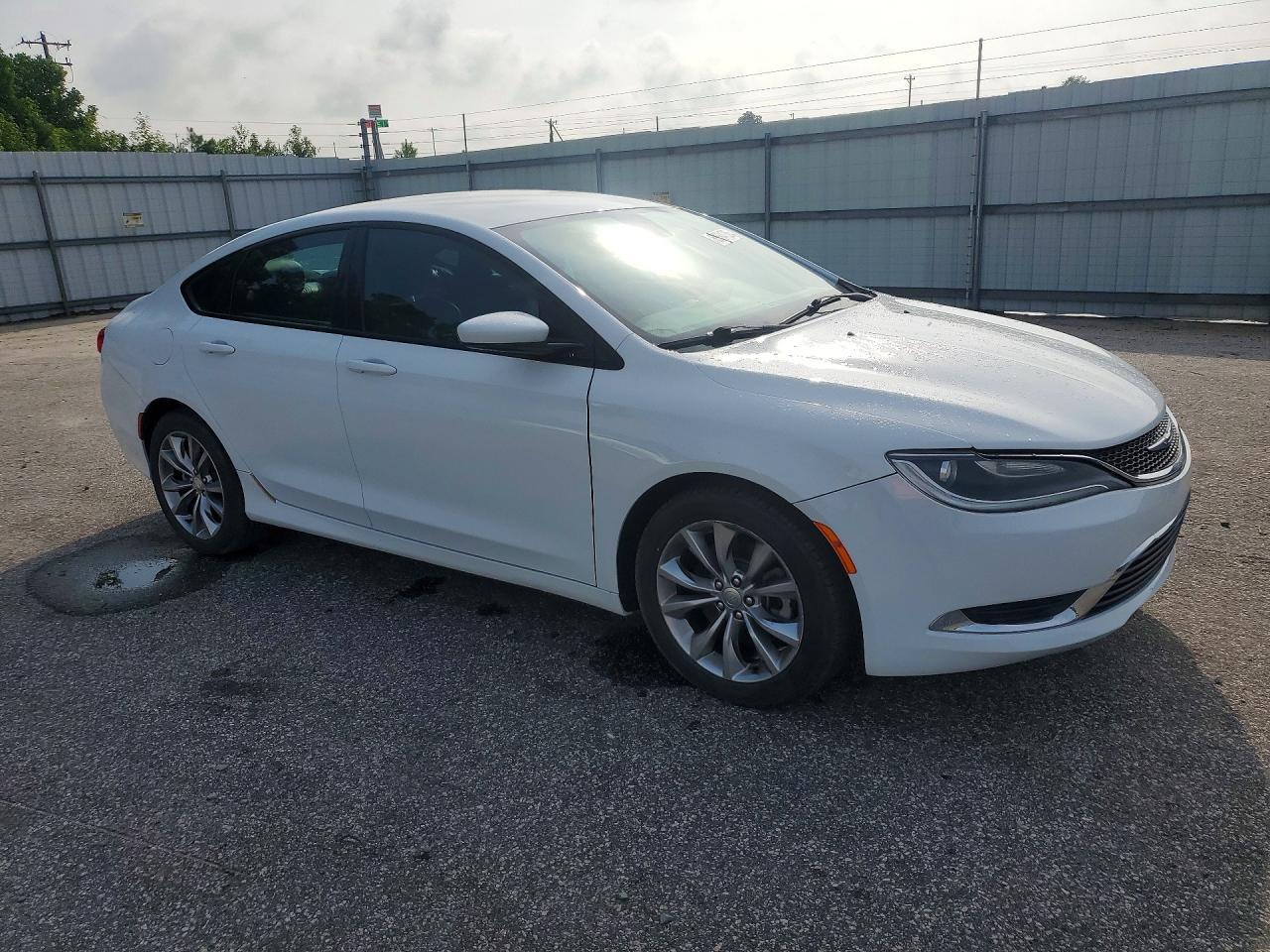 2015 Chrysler 200 S - Фото 4